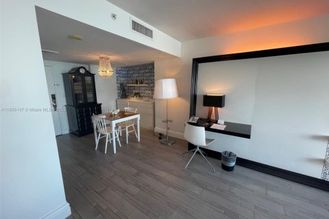 Copropriété à louer à Miami Beach, Floride: 45.8 m2 № 1880133 - photo 28