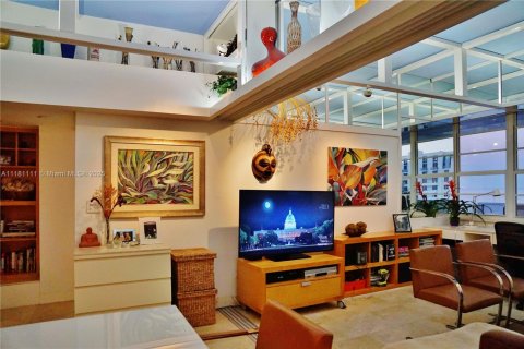 Condominio en alquiler en Miami Beach, Florida, 1 dormitorio, 81.75 m2 № 1957472 - foto 6