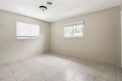 Купить виллу или дом в Дания-Бич, Флорида 3 спальни, 126.35м2, № 1896681 - фото 21