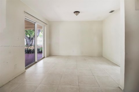 Купить виллу или дом в Дания-Бич, Флорида 3 спальни, 126.35м2, № 1896681 - фото 13