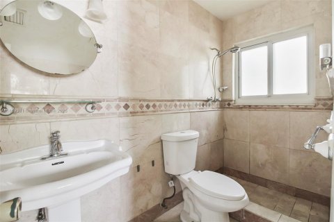 Купить виллу или дом в Дания-Бич, Флорида 3 спальни, 126.35м2, № 1896681 - фото 19