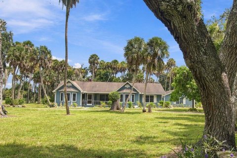 Casa en venta en Sarasota, Florida, 8 dormitorios, 573.95 m2 № 2425564 - foto 2
