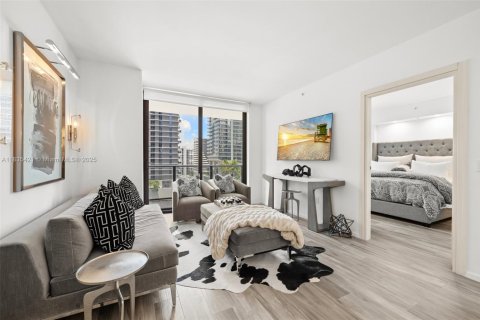 Condo in Miami, Florida, 2 bedrooms  № 1821790 - photo 19