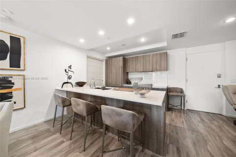 Condo in Miami, Florida, 2 bedrooms  № 1821790 - photo 9