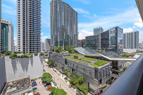 Condo in Miami, Florida, 2 bedrooms  № 1821790 - photo 7