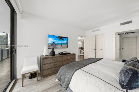Condo in Miami, Florida, 2 bedrooms  № 1821790 - photo 30