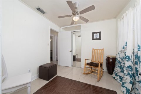 House in Orlando, Florida 4 bedrooms, 178.74 sq.m. № 1804022 - photo 18