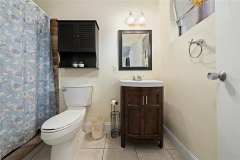 House in Orlando, Florida 4 bedrooms, 178.74 sq.m. № 1804022 - photo 25