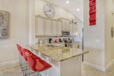 Condominio en alquiler en Bradenton, Florida, 2 dormitorios, 141.95 m2 № 1612383 - foto 13