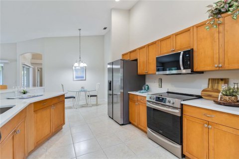 House in Sarasota, Florida 4 bedrooms, 200.85 sq.m. № 1787521 - photo 8