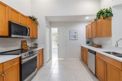 House in Sarasota, Florida 4 bedrooms, 200.85 sq.m. № 1787521 - photo 9