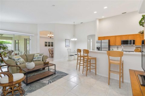 House in Sarasota, Florida 4 bedrooms, 200.85 sq.m. № 1787521 - photo 13