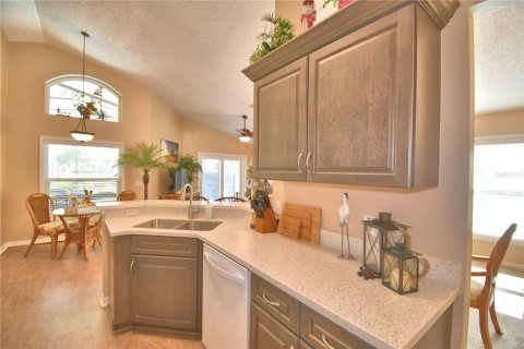 Villa ou maison à vendre à Haines City, Floride: 4 chambres, 143.63 m2 № 2237018 - photo 19