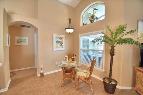 Villa ou maison à vendre à Haines City, Floride: 4 chambres, 143.63 m2 № 2237018 - photo 14