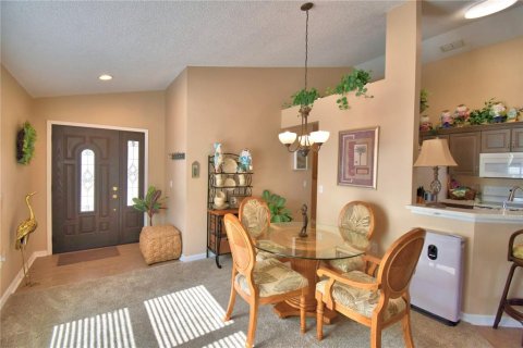 Villa ou maison à vendre à Haines City, Floride: 4 chambres, 143.63 m2 № 2237018 - photo 8