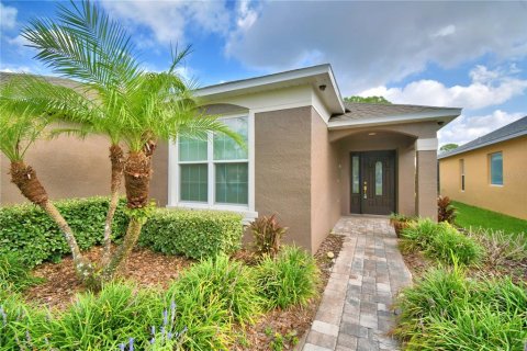 Villa ou maison à vendre à Haines City, Floride: 4 chambres, 143.63 m2 № 2237018 - photo 4