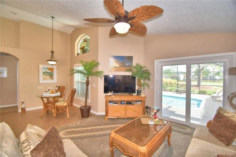 Villa ou maison à vendre à Haines City, Floride: 4 chambres, 143.63 m2 № 2237018 - photo 13