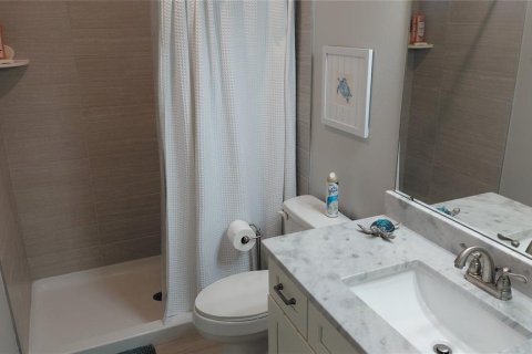 Condo in Bradenton, Florida, 2 bedrooms № 2239975 - photo 16