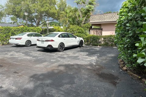 Снять в аренду виллу или дом в Холливуд, Флорида 2 спальни, 90.58м2, № 1947579 - фото 5