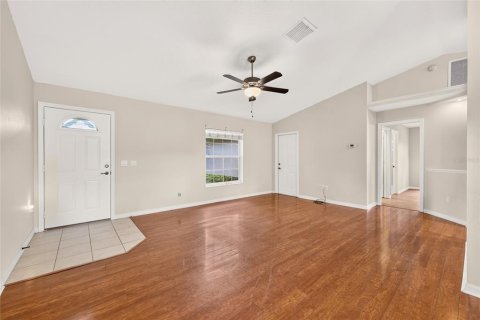 House in Summerfield, Florida 3 bedrooms, 132.2 sq.m. № 2314678 - photo 10