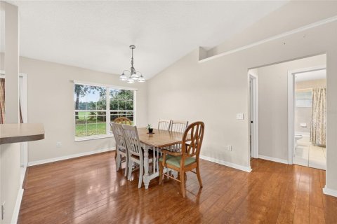 House in Summerfield, Florida 3 bedrooms, 132.2 sq.m. № 2314678 - photo 12