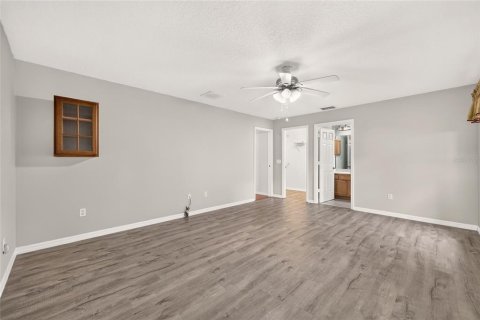 House in Summerfield, Florida 3 bedrooms, 132.2 sq.m. № 2314678 - photo 19