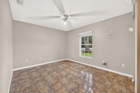 House in Summerfield, Florida 3 bedrooms, 132.2 sq.m. № 2314678 - photo 23