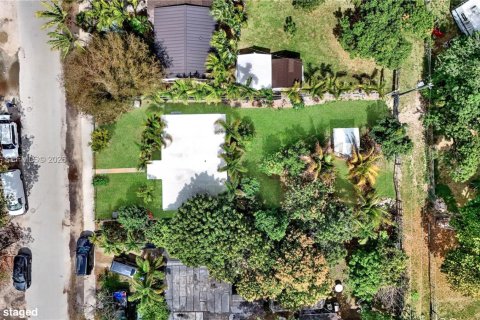 Immobilier commercial à vendre à Homestead, Floride: 90.86 m2 № 2090415 - photo 6