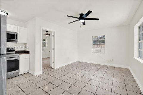 Immobilier commercial à vendre à Homestead, Floride: 90.86 m2 № 2090415 - photo 16
