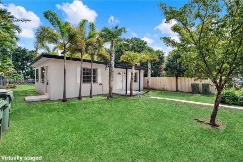 Immobilier commercial à vendre à Homestead, Floride: 90.86 m2 № 2090415 - photo 4