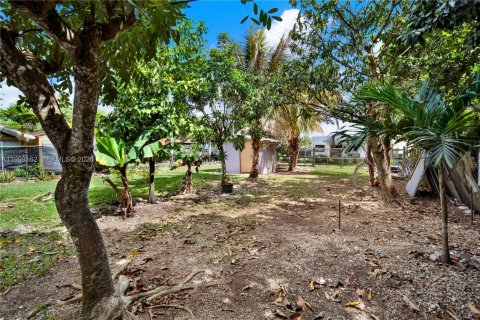 Immobilier commercial à vendre à Homestead, Floride: 90.86 m2 № 2090415 - photo 29