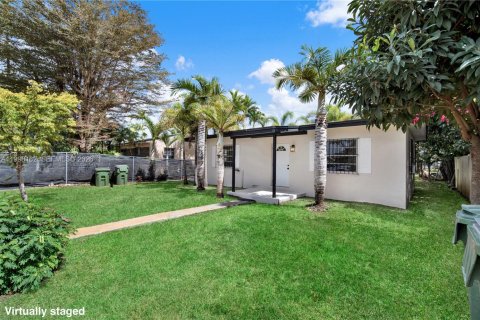 Immobilier commercial à vendre à Homestead, Floride: 90.86 m2 № 2090415 - photo 3