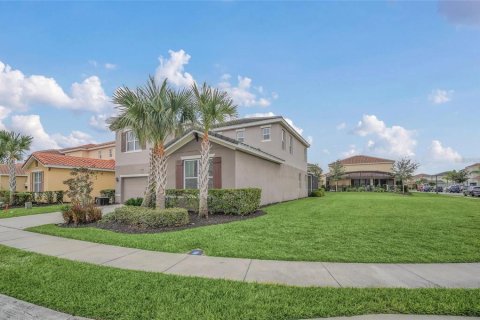 House in Davenport, Florida 7 bedrooms, 337.42 sq.m. № 1574059 - photo 6