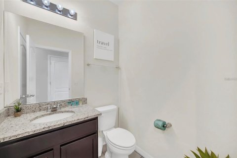 House in Davenport, Florida 7 bedrooms, 337.42 sq.m. № 1574059 - photo 23
