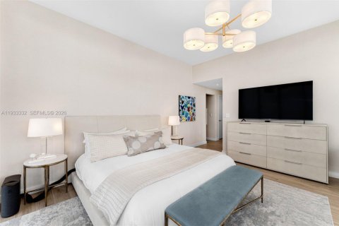 Condo in Miami, Florida, 3 bedrooms № 1996626 - photo 22