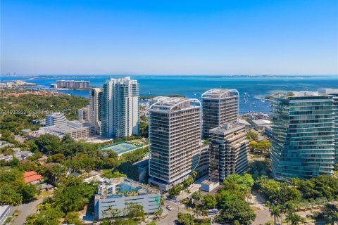 Condo in Miami, Florida, 3 bedrooms  № 1996626