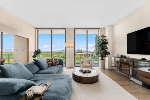 Condo in Miami, Florida, 3 bedrooms № 1996626 - photo 4