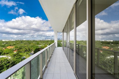 Condo in Miami, Florida, 3 bedrooms № 1996626 - photo 8