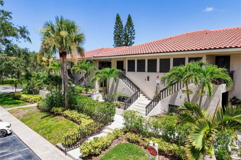 Condo in Tarpon Springs, Florida, 2 bedrooms  № 1856687 - photo 2