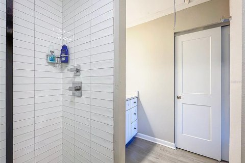 Condo in Tarpon Springs, Florida, 2 bedrooms  № 1856687 - photo 23