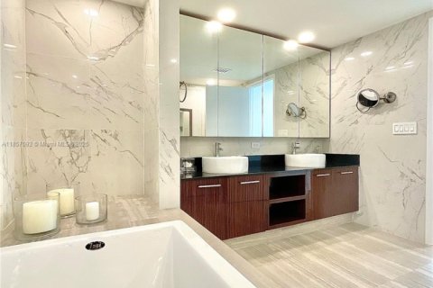 Copropriété à vendre à Hollywood, Floride: 4 chambres, 301 m2 № 1882299 - photo 27