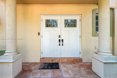 Снять в аренду виллу или дом в Купер-Сити, Флорида 3 спальни, 156.73м2, № 1988189 - фото 8