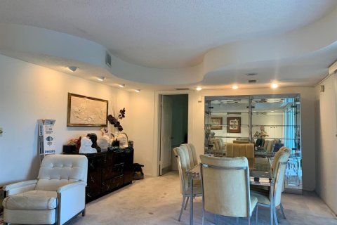 Condo in Deerfield Beach, Florida, 2 bedrooms  № 2248166 - photo 8