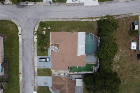 House in Holiday, Florida 3 bedrooms, 133.97 sq.m. № 1838092 - photo 2