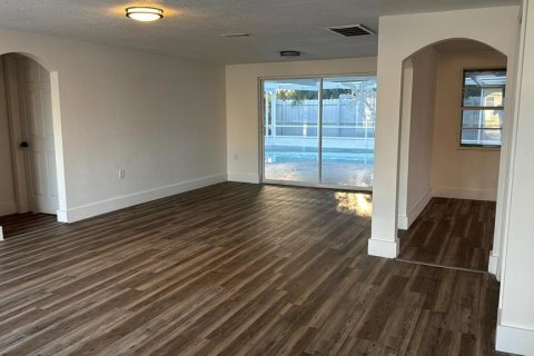 House in Holiday, Florida 3 bedrooms, 133.97 sq.m. № 1838092 - photo 6