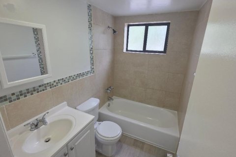 Appartement à louer à Miami Gardens, Floride: 2 chambres, 88.26 m2 № 2178476 - photo 3
