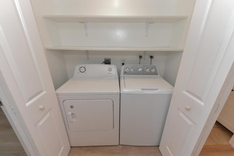 Condo in Jupiter, Florida, 2 bedrooms  № 2319428 - photo 16