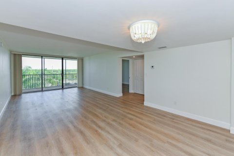 Condo in Jupiter, Florida, 2 bedrooms  № 2319428 - photo 4