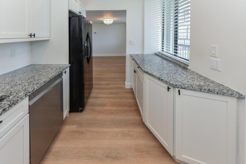Condo in Jupiter, Florida, 2 bedrooms  № 2319428 - photo 10