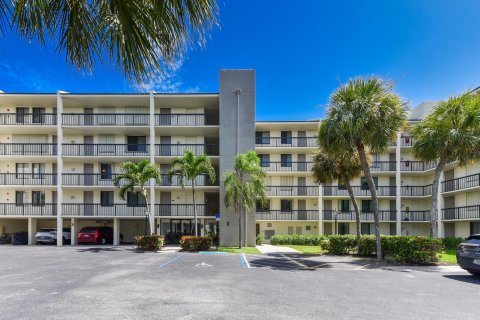 Condo in Jupiter, Florida, 2 bedrooms  № 2319428 - photo 21